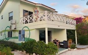Blue Lagoon Apartment